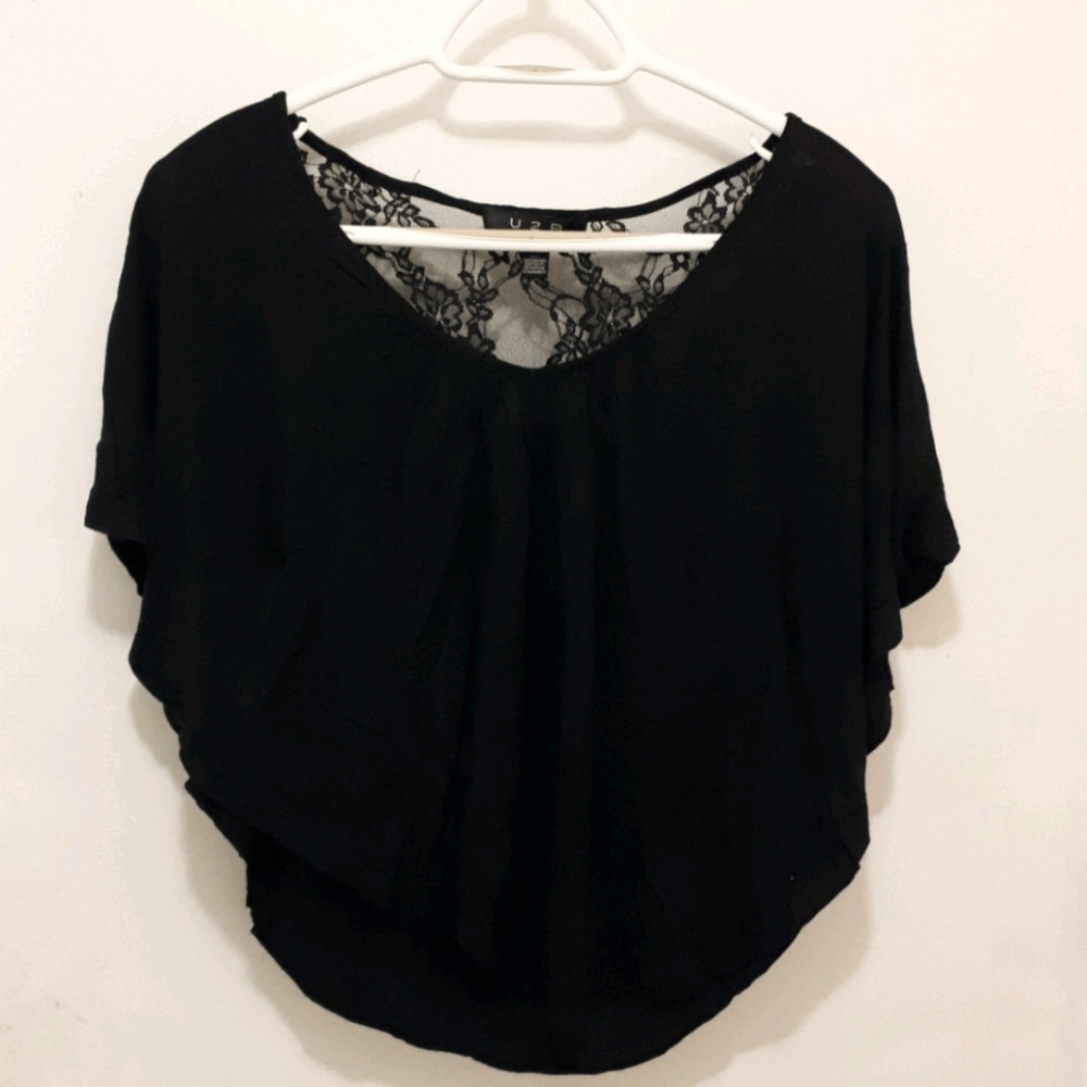 Black Tee